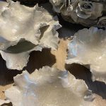 Fleurs et petits pois<br>Céramiste